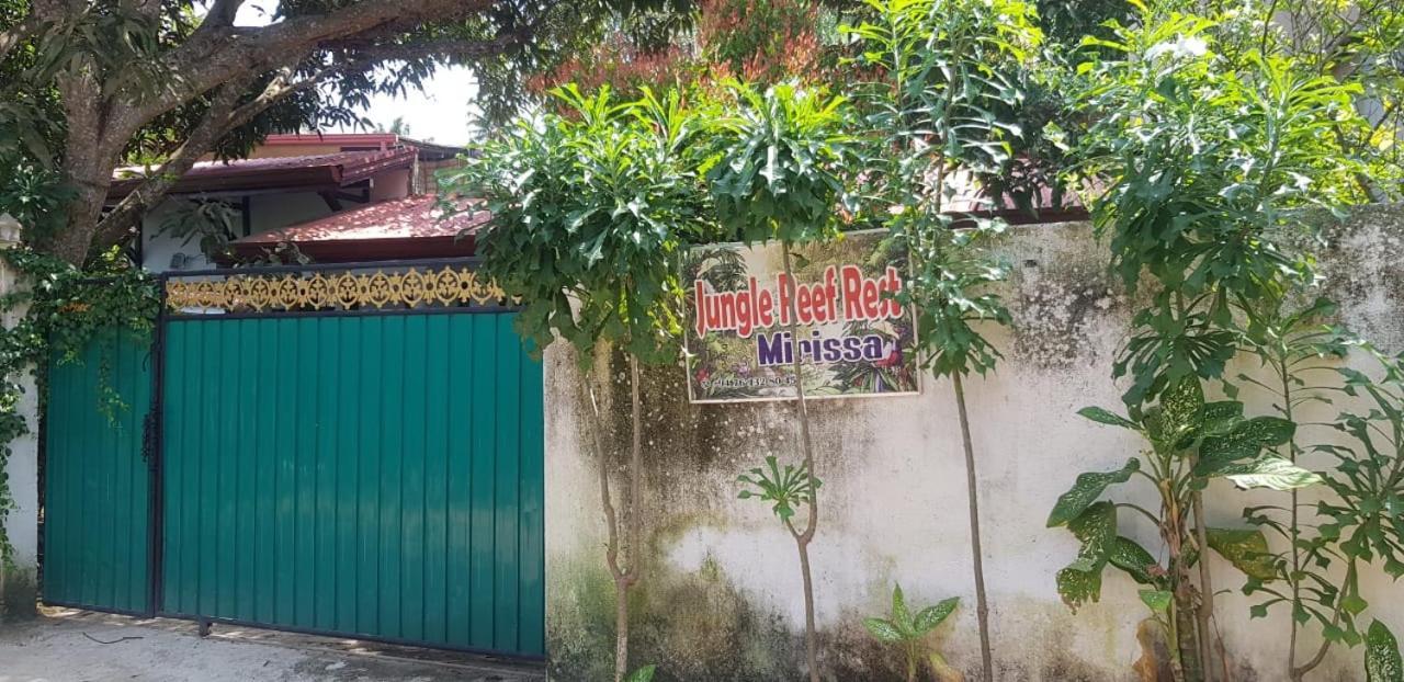 Jungle Reef Rest Hotel Mirissa Bagian luar foto
